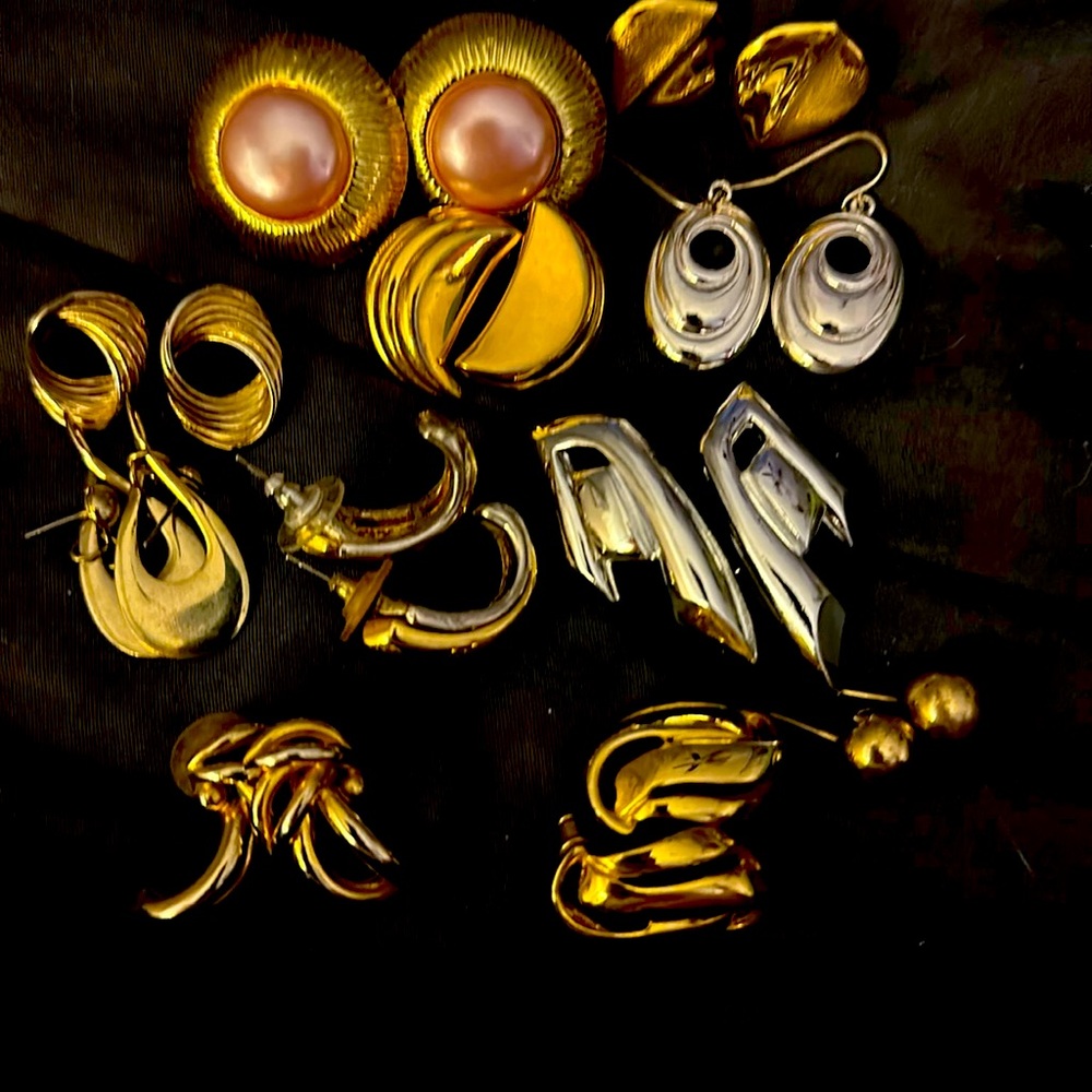 Estate lot of vintage costume jewelry earrings